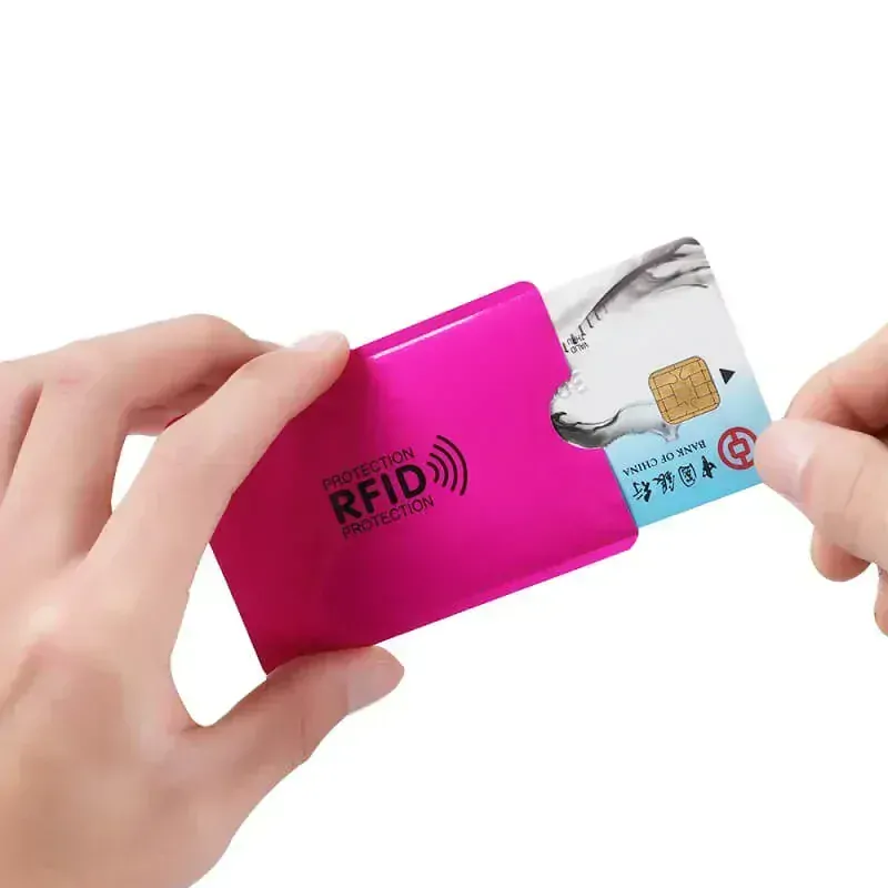 Bezpečnostný obal blokujúci RFID a NFC signál (PVC) | multicolor