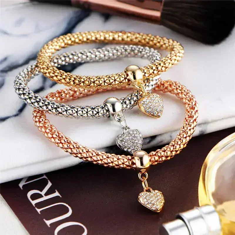 Elegantné dámske náramky v troch farbách