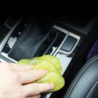 Super Clean - čistiaca hmota na špinu a prach